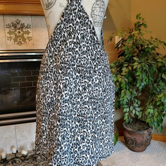 Leopard Print Bib Dress NWT! - Picture 3 of 16